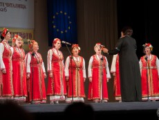 Балетните грации блеснаха на сцената на „Сълза и смях” за празника на българските читалища