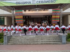 Нашето богатство – в ритъма на хорото и родолюбието