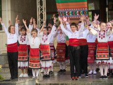 Нашето богатство – в ритъма на хорото и родолюбието