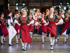 Нашето богатство – в ритъма на хорото и родолюбието