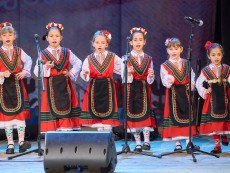 10 години Школа по народно пеене – мистерия от гласове, талант, фолклор, наследство, незабравим юбилей с концерт-спектакъл „Мечта”