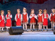 10 години Школа по народно пеене – мистерия от гласове, талант, фолклор, наследство, незабравим юбилей с концерт-спектакъл „Мечта”