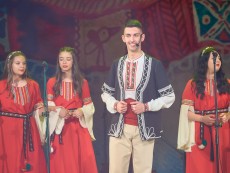 10 години Школа по народно пеене – мистерия от гласове, талант, фолклор, наследство, незабравим юбилей с концерт-спектакъл „Мечта”