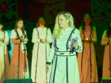 10 години Школа по народно пеене – мистерия от гласове, талант, фолклор, наследство, незабравим юбилей с концерт-спектакъл „Мечта”