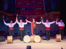 10 години Школа по народно пеене – мистерия от гласове, талант, фолклор, наследство, незабравим юбилей с концерт-спектакъл „Мечта”