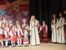 10 години Школа по народно пеене – мистерия от гласове, талант, фолклор, наследство, незабравим юбилей с концерт-спектакъл „Мечта”