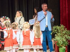10 години Школа по народно пеене – мистерия от гласове, талант, фолклор, наследство, незабравим юбилей с концерт-спектакъл „Мечта”
