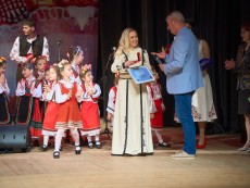 10 години Школа по народно пеене – мистерия от гласове, талант, фолклор, наследство, незабравим юбилей с концерт-спектакъл „Мечта”