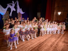 Бляскав финален акорд на една успешна година за грациите