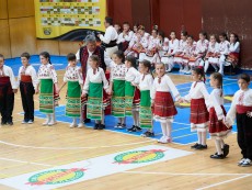 Нашето богатство – деца с родолюбиви сърца виха хора в ритъма на традициите и фолклора