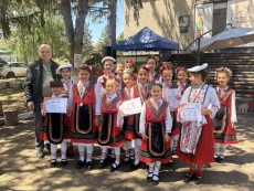 Певците с призови отличия от Националния събор-надпяване „Авлига пее”