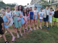 Малките пазители на българския фолклор участваха в Международен фестивал „Фолклорни нюанси“