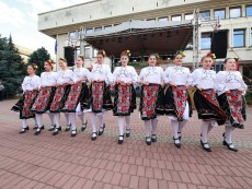 Младост и традиция в един фолклорен спектакъл